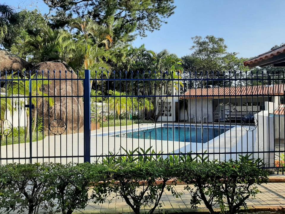 Casa à venda com 5 quartos, 14000m² - Foto 2