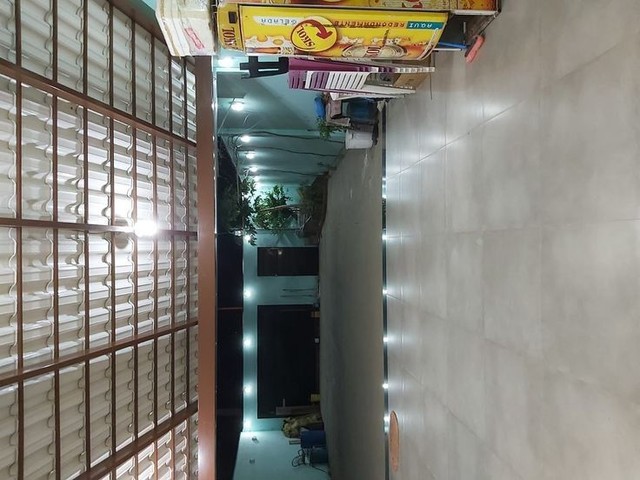 Casa, 1 quarto, 250 m² - Foto 2