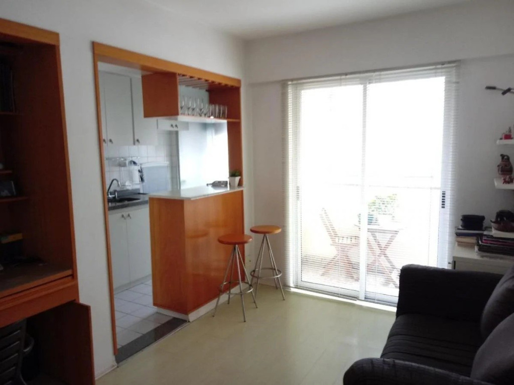 Apartamento à venda com 1 quarto, 35m² - Foto 2