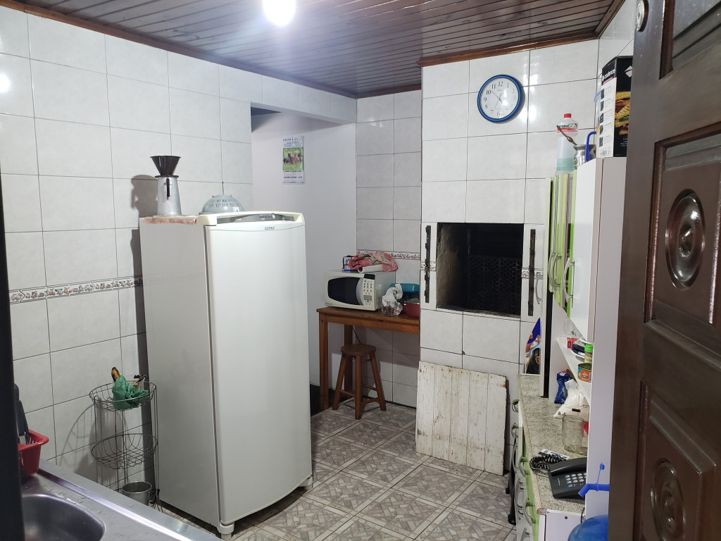 Casa para venda ou locação na Rua Professora Terezinha Camargo, Cachoeira, Almirante Tamandaré, PR