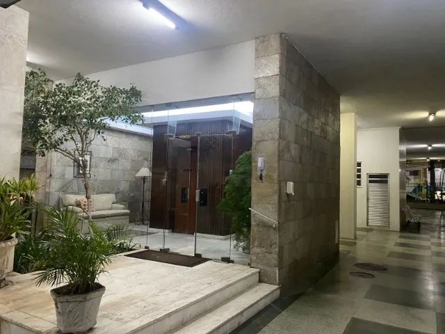 Apartamento à venda com 3 quartos, 100m² - Foto 2