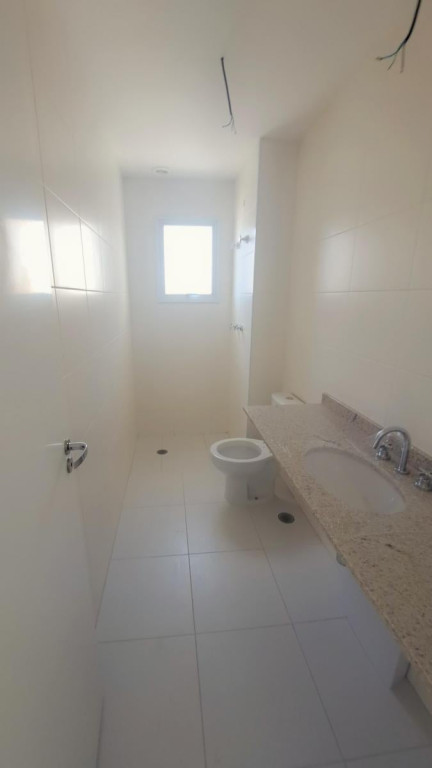 Casa à venda com 2 quartos, 91m² - Foto 2