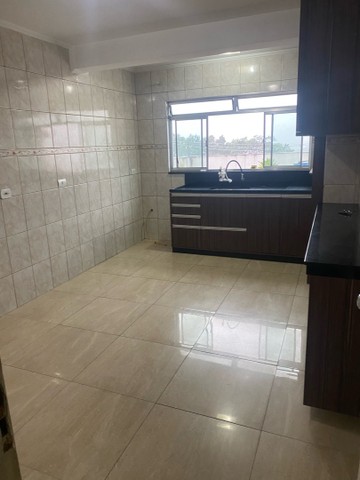 Casa à venda com 2 quartos, 205m² - Foto 2