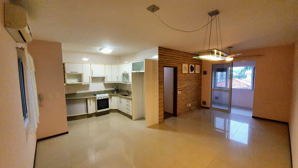 Apartamento a venda na Rua Galvão, Carianos, Florianópolis, SC