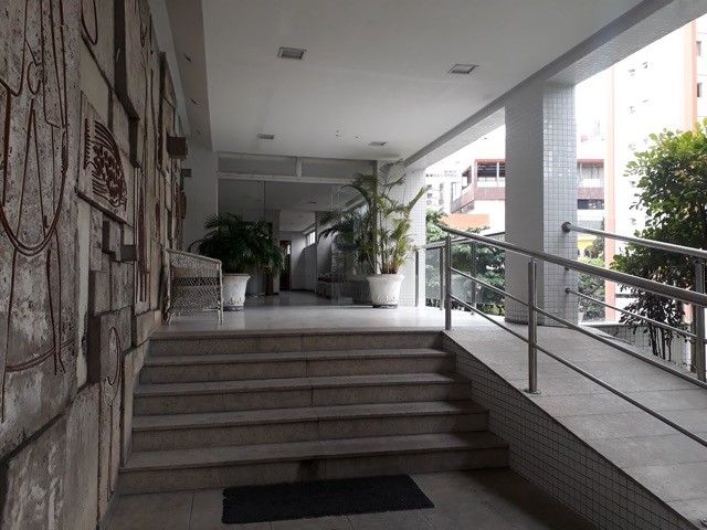 Casa à venda com 3 quartos, 152m² - Foto 2