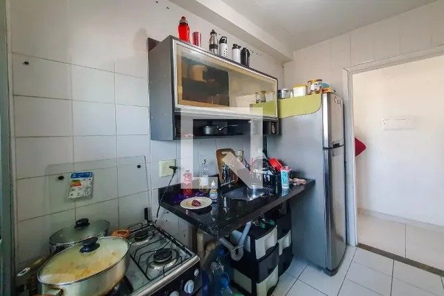 Casa à venda com 3 quartos, 64m² - Foto 2