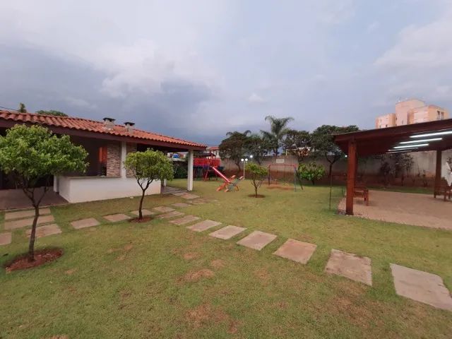 Casa à venda com 2 quartos, 49m² - Foto 2