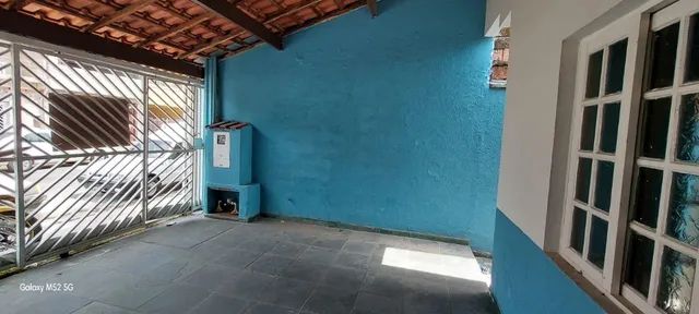 Casa à venda com 2 quartos, 80m² - Foto 2