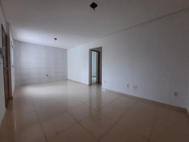 Apartamento à venda com 2 quartos, 86m² - Foto 2