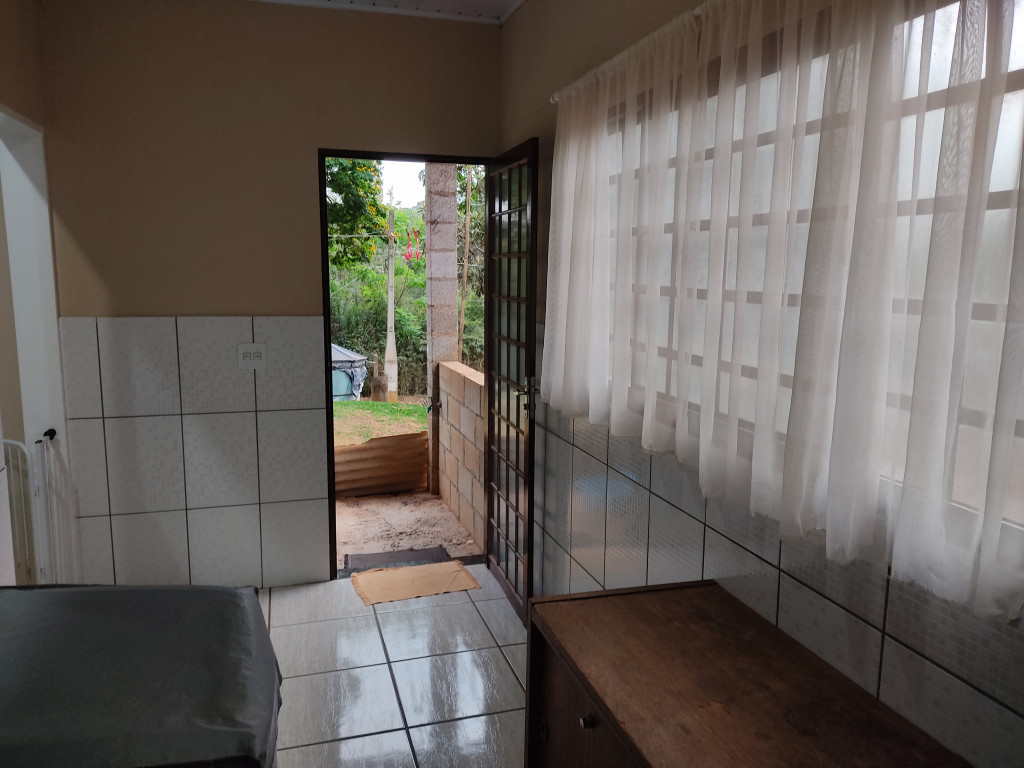 Casa à venda com 2 quartos, 90m² - Foto 3