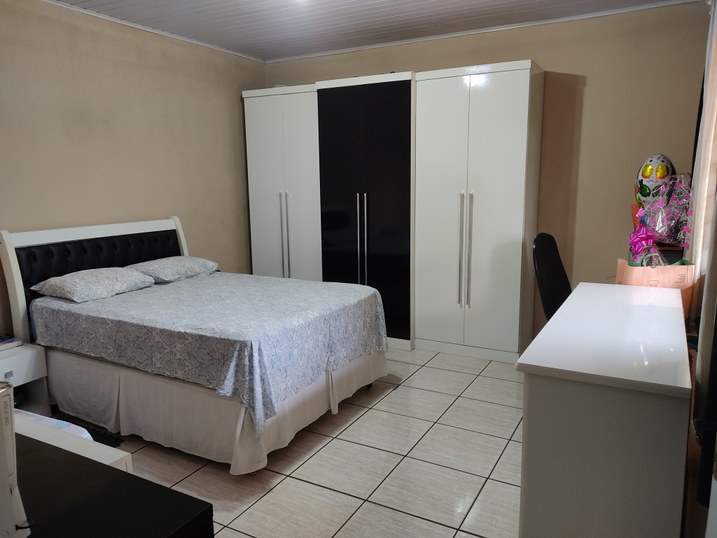 Casa à venda com 2 quartos, 90m² - Foto 11