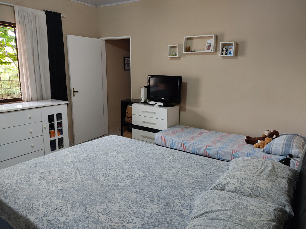 Casa à venda com 2 quartos, 90m² - Foto 12