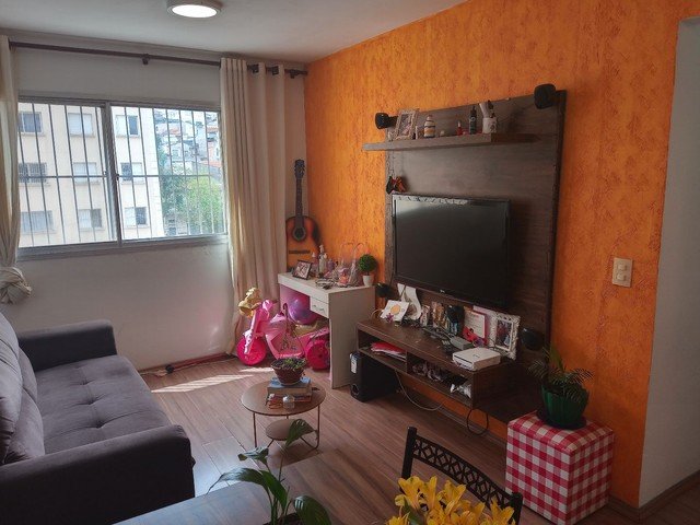 Casa à venda com 2 quartos, 56m² - Foto 1