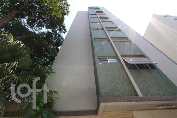 Casa à venda com 4 quartos, 190m² - Foto 1