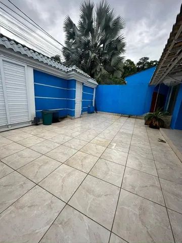 Casa à venda com 3 quartos, 300m² - Foto 2