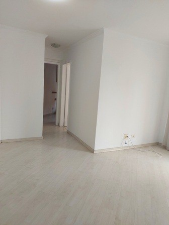 Apartamento à venda com 2 quartos, 60m² - Foto 3