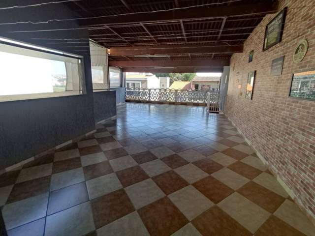 Casa à venda com 3 quartos, 264m² - Foto 2