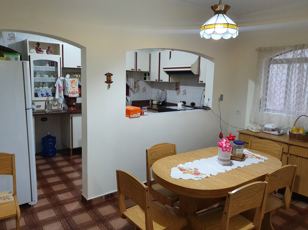 Casa à venda com 3 quartos, 242m² - Foto 12
