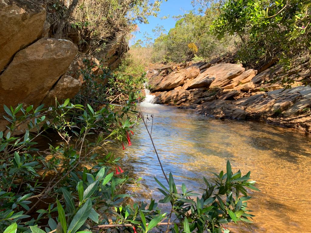 Captação de Sítio/Fazenda a venda na Estrada Tangará KM 1O, Água Limpa, Rio Acima, MG