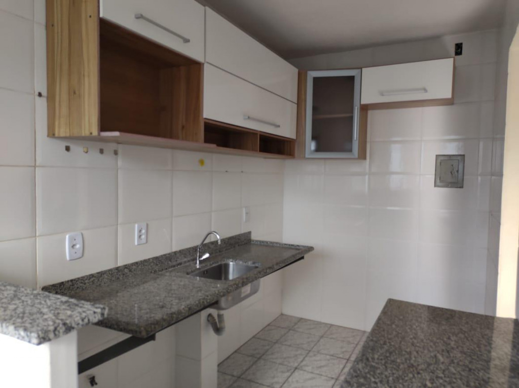 Apartamento à venda com 2 quartos, 60m² - Foto 2