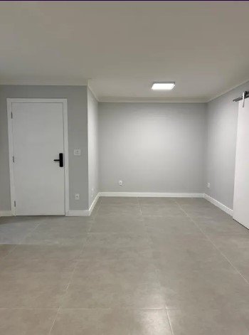 Apartamento à venda com 2 quartos, 105m² - Foto 1