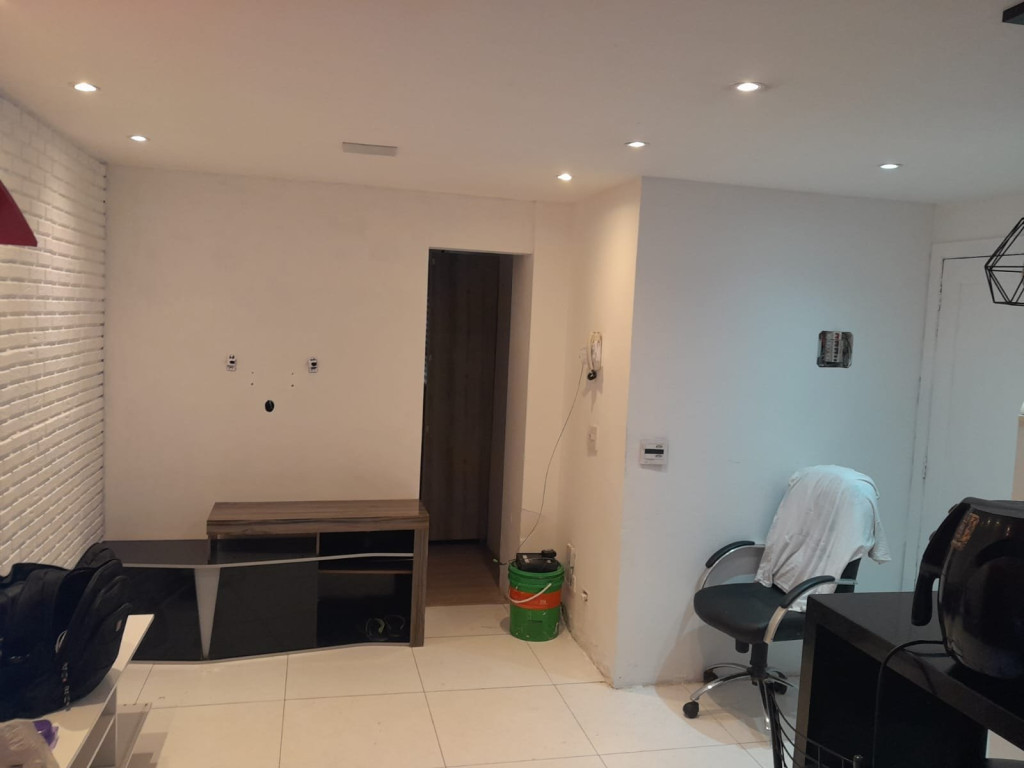 Apartamento à venda com 2 quartos, 58m² - Foto 1