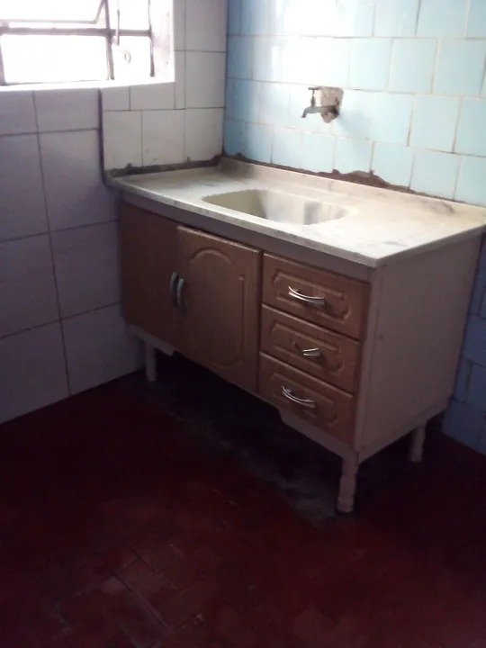 Casa à venda com 2 quartos, 170m² - Foto 2