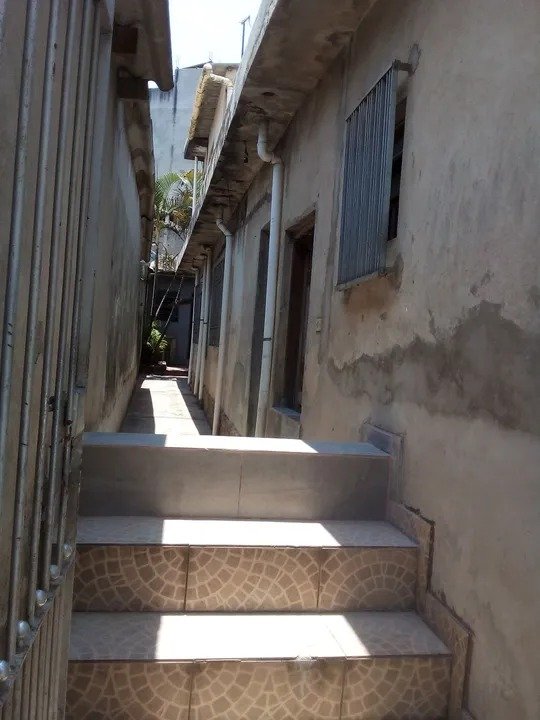 Casa à venda com 2 quartos, 170m² - Foto 3