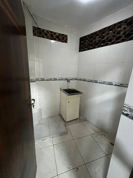 Casa à venda com 2 quartos, 90m² - Foto 3