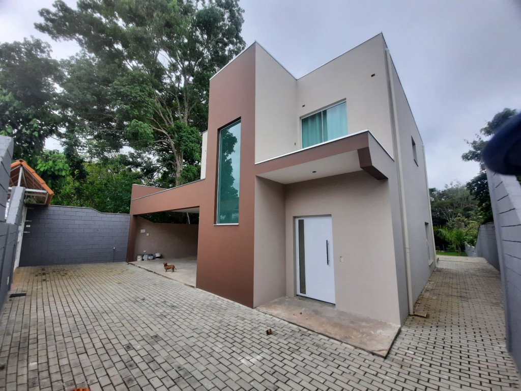 Casa em Condomínio a venda na Rua dos Tucanos, Colibris, Embu-Guaçu, SP