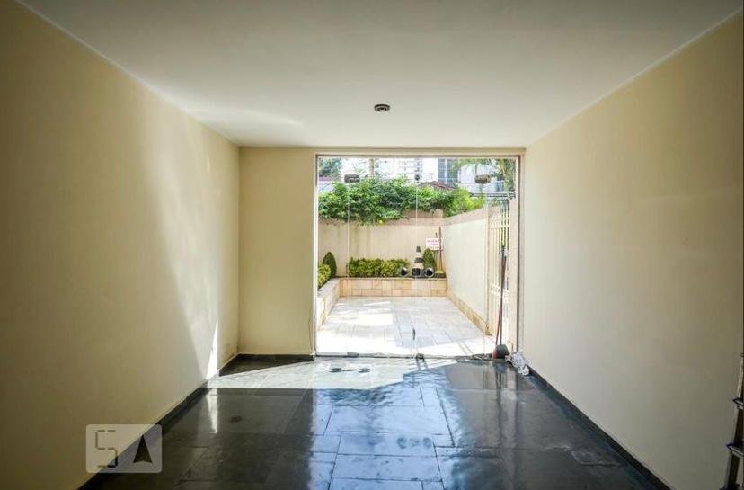 Apartamento à venda com 3 quartos, 131m² - Foto 1