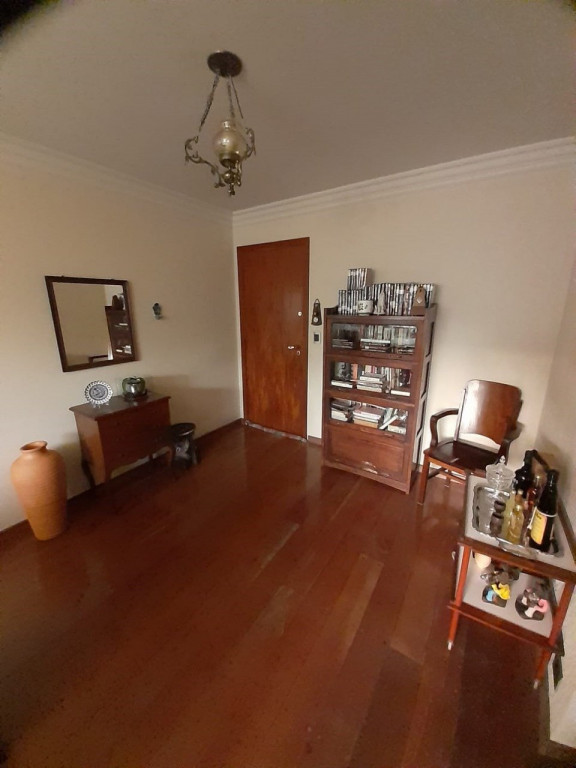 Apartamento à venda com 2 quartos, 107m² - Foto 1