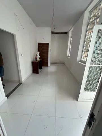 Casa à venda com 4 quartos, 120m² - Foto 2