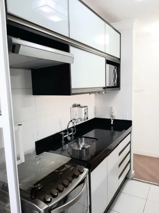 Casa à venda com 2 quartos, 63m² - Foto 2