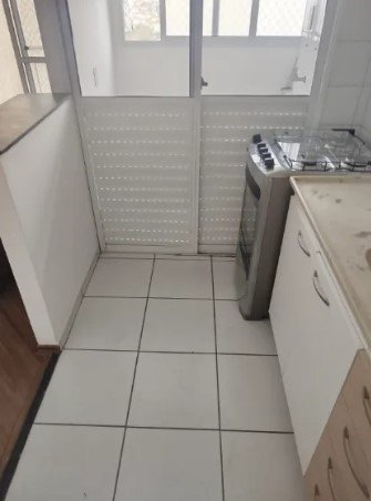 Casa para alugar com 2 quartos, 50m² - Foto 2