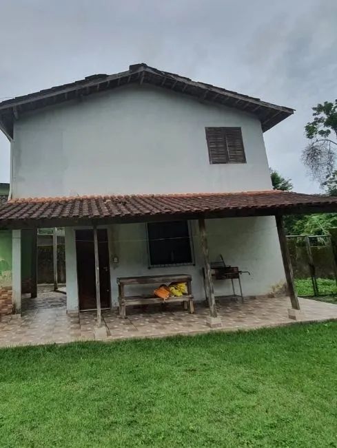 Casa à venda com 2 quartos, 200m² - Foto 1