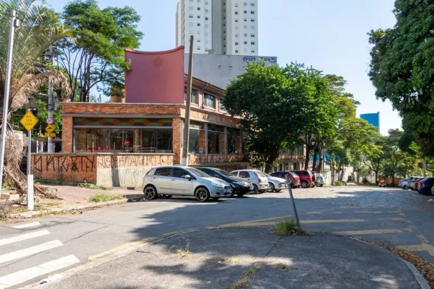 Prédio Inteiro para alugar, 1321m² - Foto 3