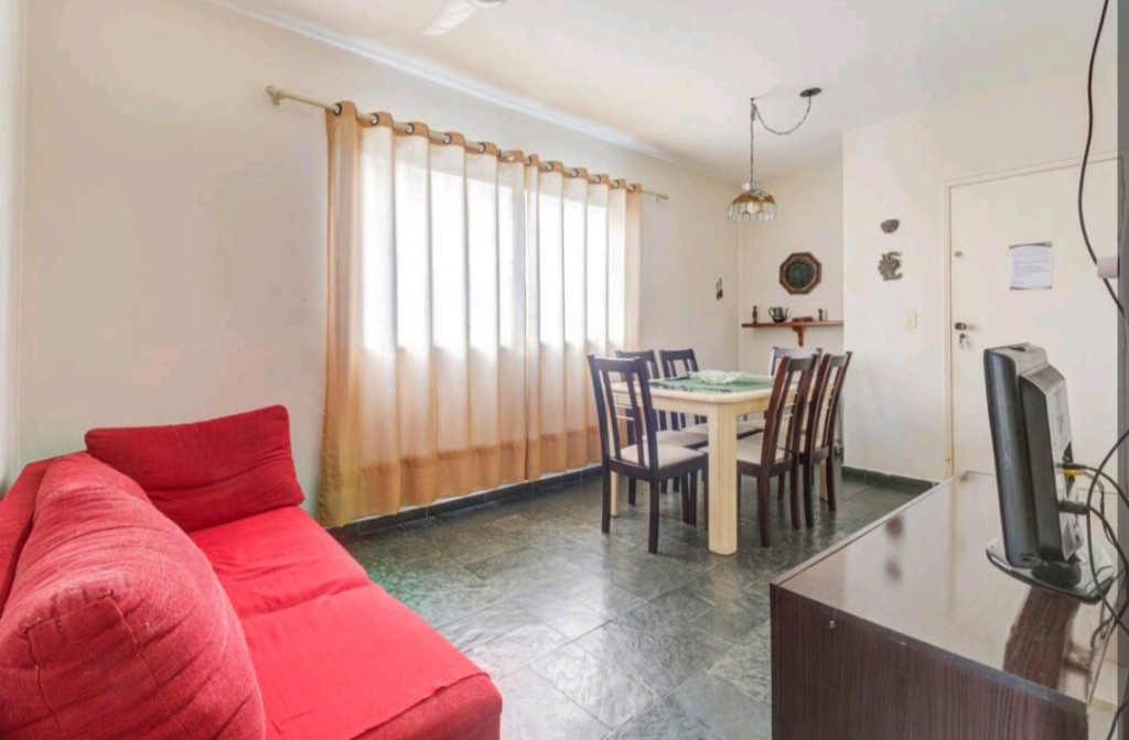 Casa à venda com 4 quartos, 69m² - Foto 2