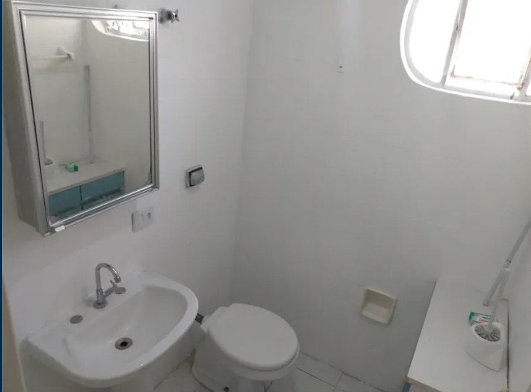 Casa à venda com 2 quartos, 62m² - Foto 3