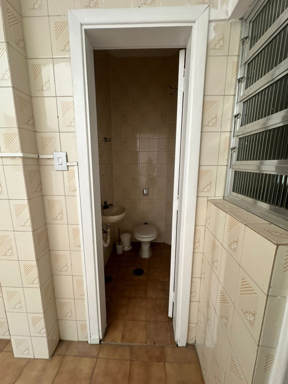 Apartamento à venda com 2 quartos, 81m² - Foto 2