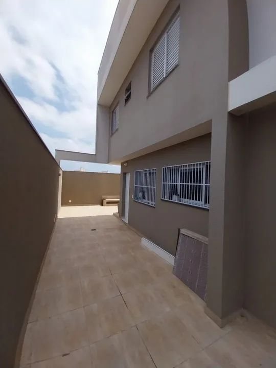 Casa à venda com 3 quartos, 87m² - Foto 2