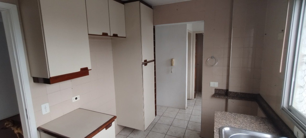 Casa para alugar com 2 quartos, 85m² - Foto 1