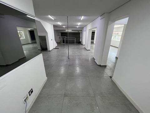 Prédio Inteiro para alugar, 360m² - Foto 2