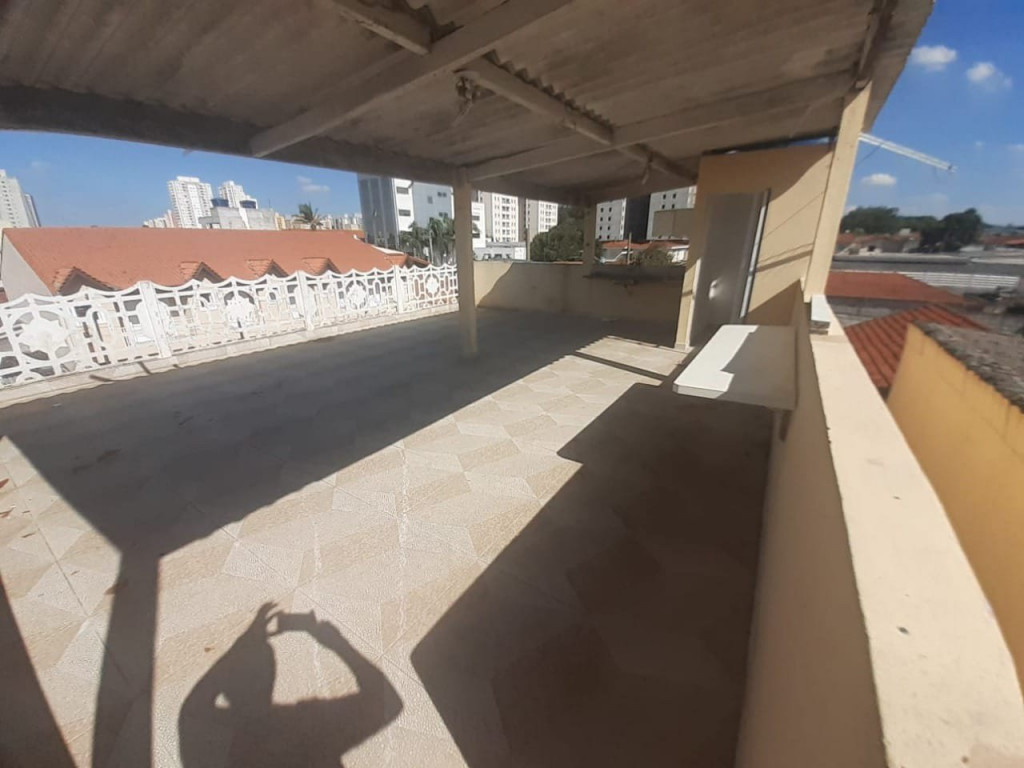 Casa à venda com 3 quartos, 200m² - Foto 2