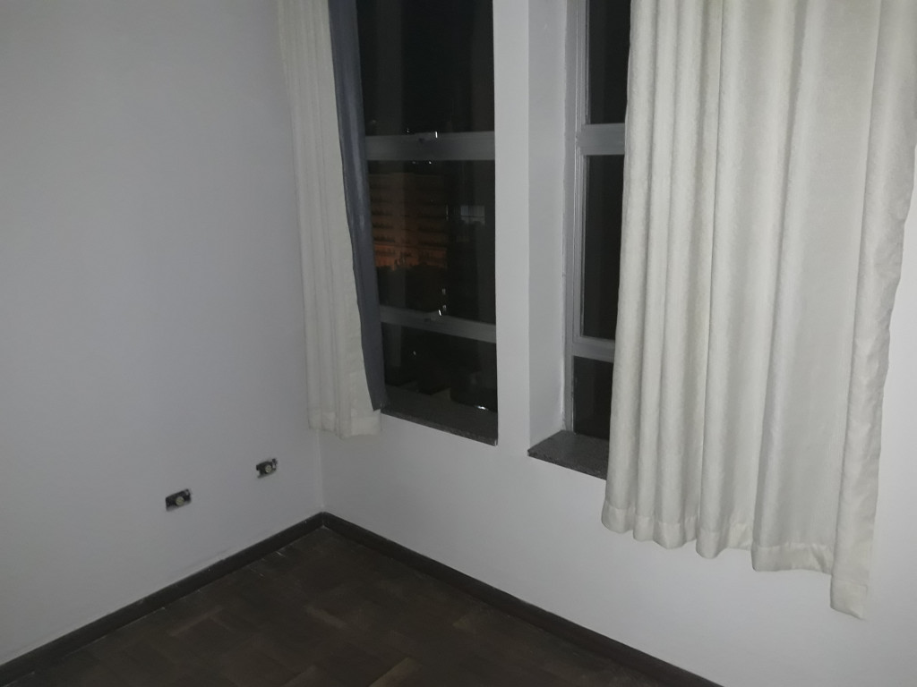 Apartamento para locação na Rua Marechal Deodoro, Centro, Curitiba, PR