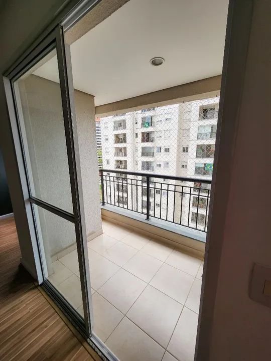 Apartamento à venda com 2 quartos, 64m² - Foto 3