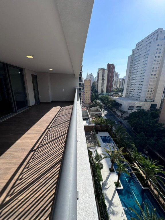 Apartamento à venda com 4 quartos, 144m² - Foto 1