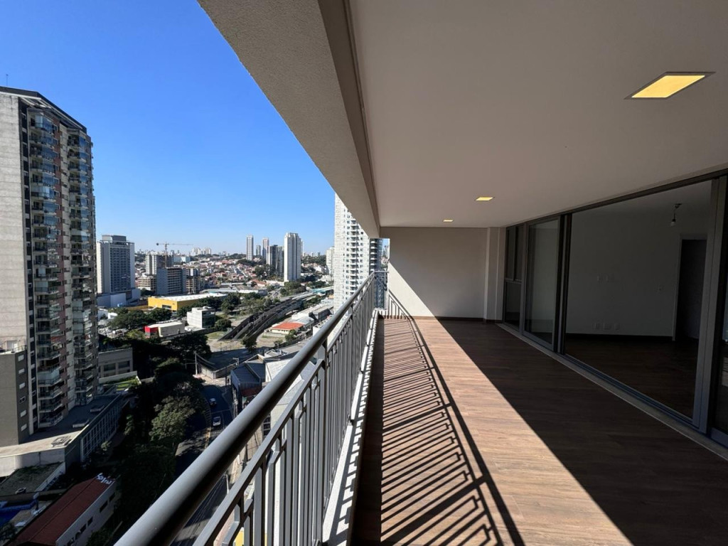 Apartamento à venda com 4 quartos, 144m² - Foto 3