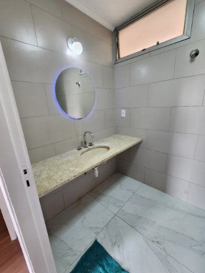 Apartamento à venda com 3 quartos, 80m² - Foto 2