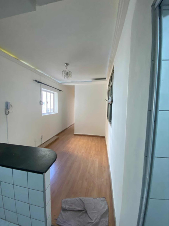 Apartamento à venda com 2 quartos, 49m² - Foto 2